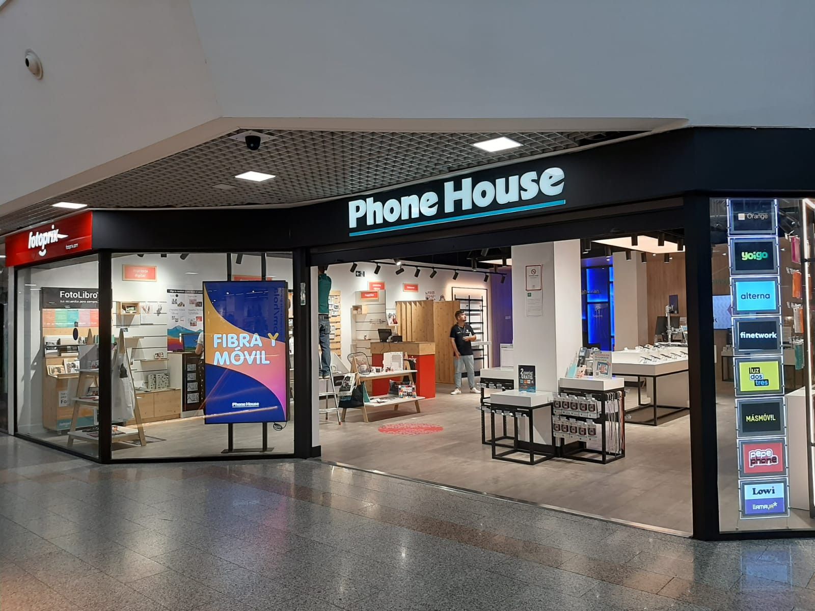 the_phone_house+fotoprix